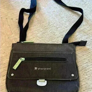 Sherpani crossbody